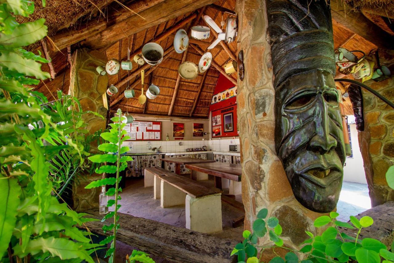 Victoria Falls Backpackers Lodge- Camp Sites Bagian luar foto