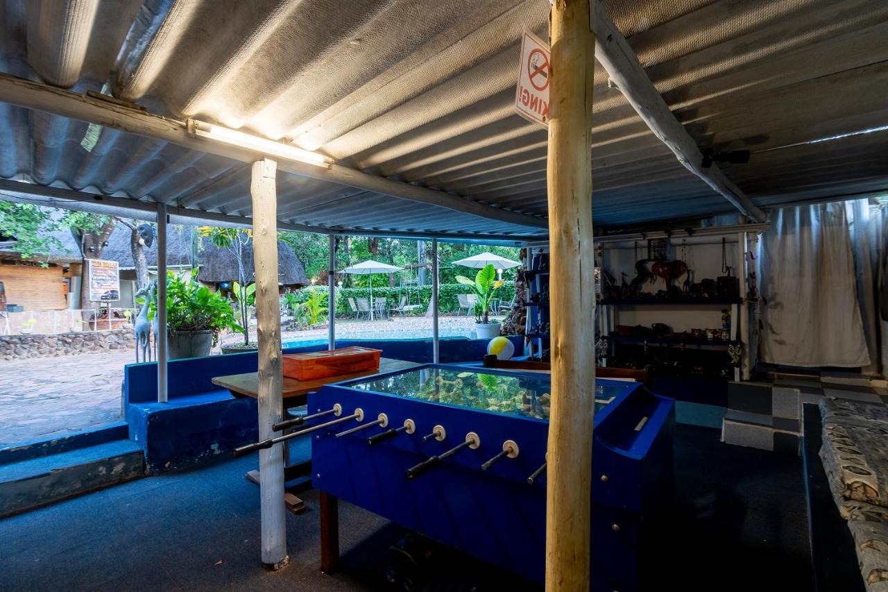 Victoria Falls Backpackers Lodge- Camp Sites Bagian luar foto