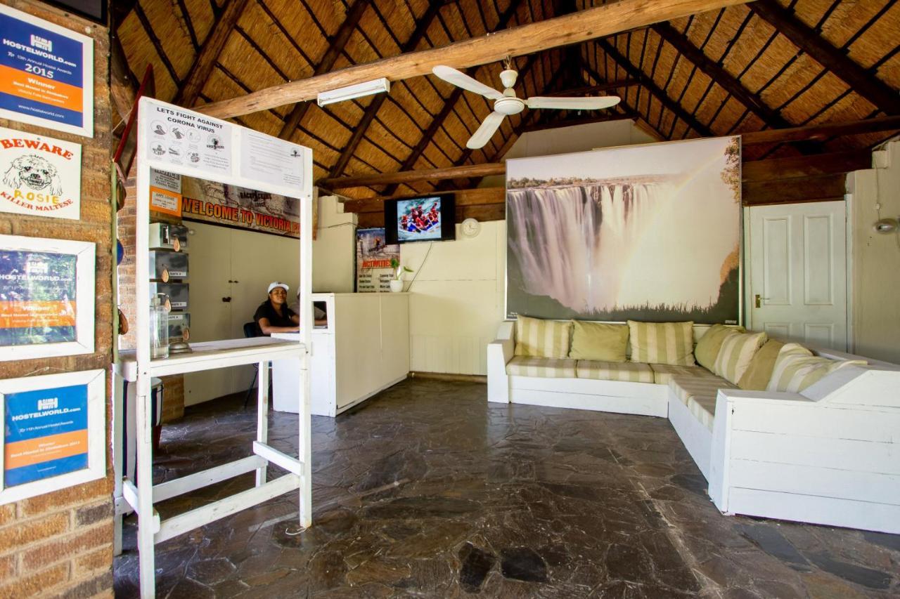 Victoria Falls Backpackers Lodge- Camp Sites Bagian luar foto