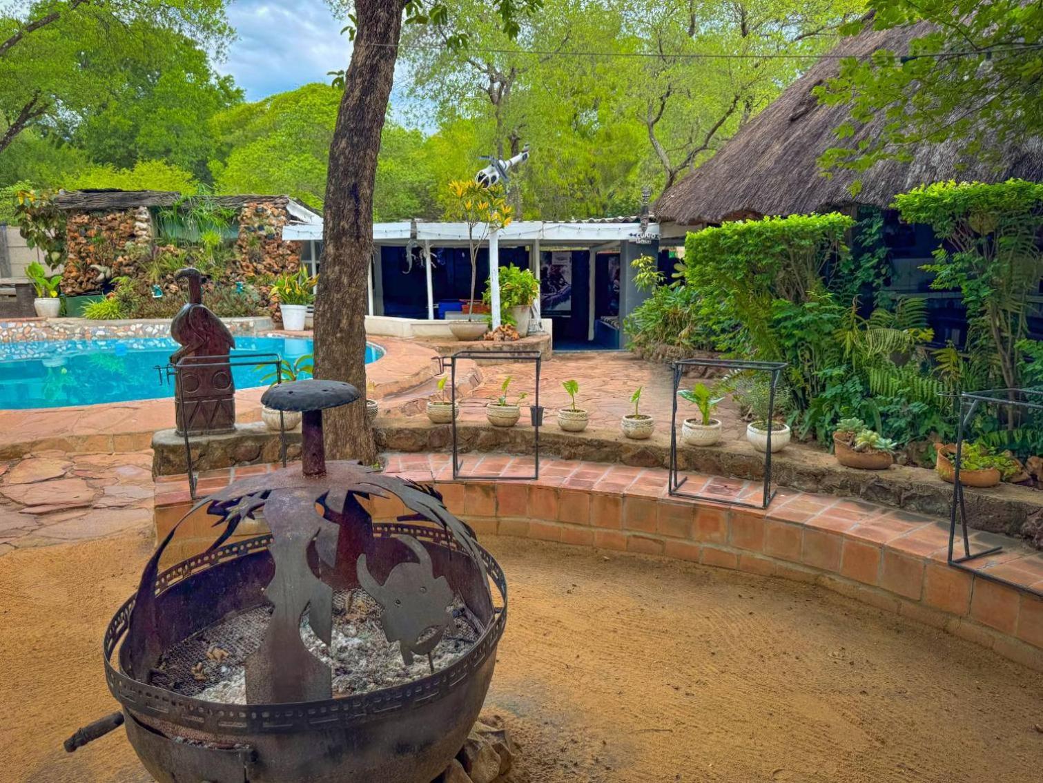 Victoria Falls Backpackers Lodge- Camp Sites Bagian luar foto