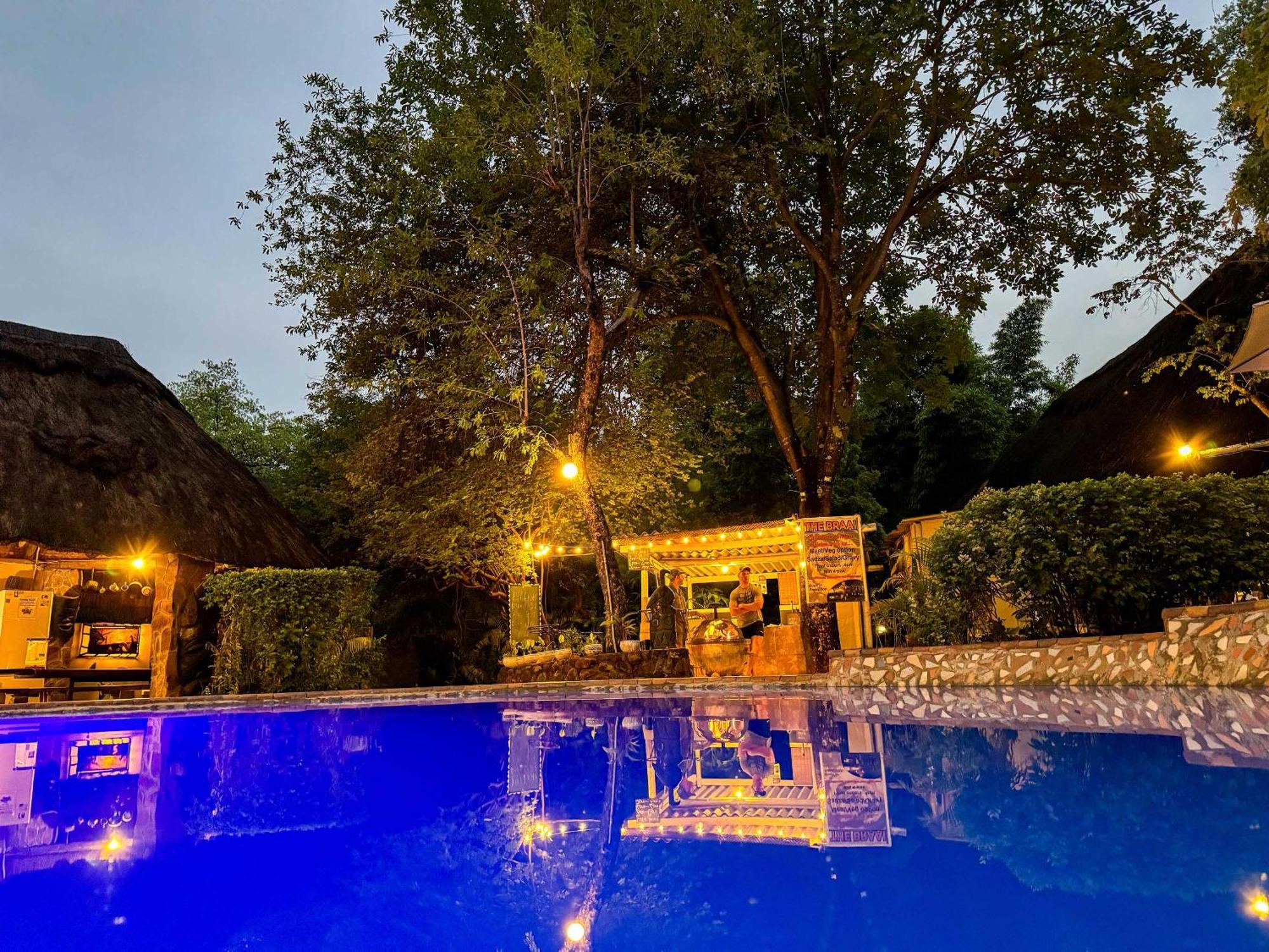 Victoria Falls Backpackers Lodge- Camp Sites Bagian luar foto